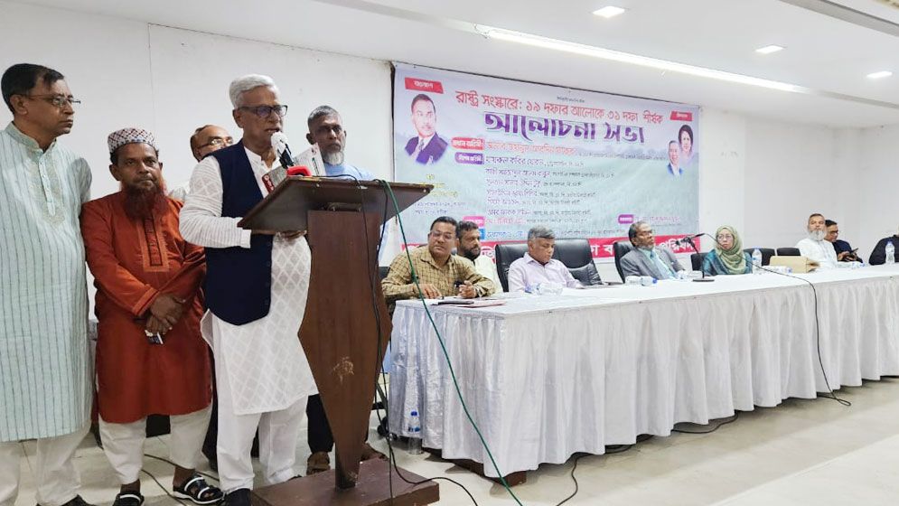 শেখ হাসিনা অন্তর্বর্তী সরকারের বিরুদ্ধে ষড়যন্ত্র করছে : জয়নুল আবদিন ফারুক