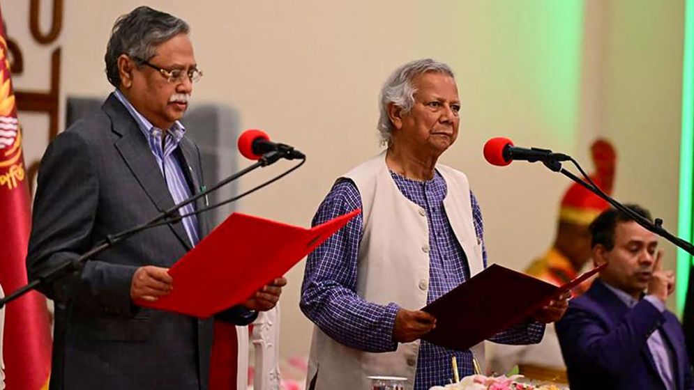 অন্তর্বর্তী সরকারের তিন মাস