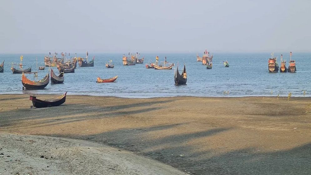 সেন্টমার্টিনের ৬ জনকে ধরে নিয়ে গেলো আরাকান আর্মি