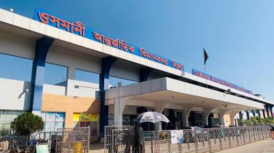 যাত্রীকে পুলিশে সোপর্দের ঘটনায় যে ব্যাখ্যা দিল বিমান