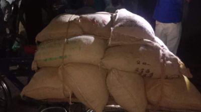 পাচারের সময় ৩০ বস্তা সরকারি চাল উদ্ধার