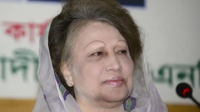 খালেদা জিয়ার বিদেশযাত্রায় রাজনীতি কোথায়?