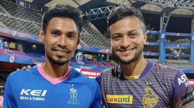 আইপিএল নিলামের দ্বিতীয় দিনে কার হাতে কত টাকা, দল পাবেন বাংলাদেশিরা? 