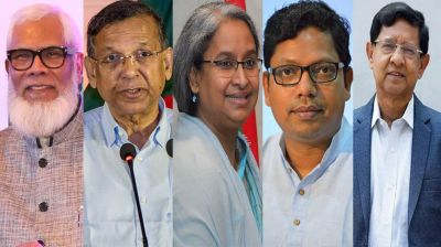 ট্রাইব্যুনালে হাজির করা হয়েছে ৯ মন্ত্রীসহ ১৩ আসামিকে