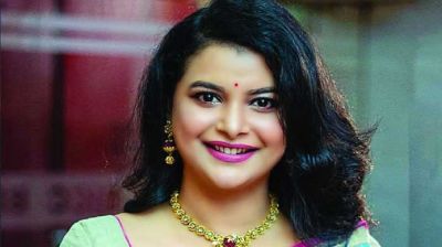 ভাইরাল স্ট্যাটাস নিয়ে মুখ খুললেন শবনম ফারিয়া