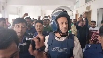 ব্যারিস্টার সুমনের দুই চোখে হাহাকার, আদালতে কেঁদে বুক ভাসালেন