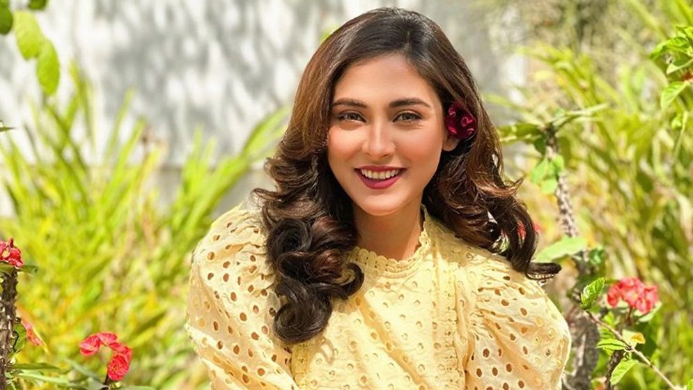 প্রশংসায় ভাসছেন মেহজাবীন