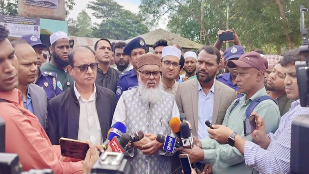 অ্যাডভোকেট সাইফুল ইসলাম খুনের সঙ্গে জড়িত কাউকে ছাড় দেয়া হবে না: ধর্ম উপদেষ্টা