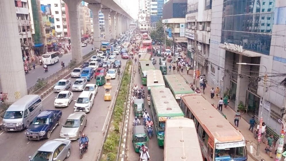 রাজধানীতে তীব্র যানজট, দুর্ভোগে নগরবাসী