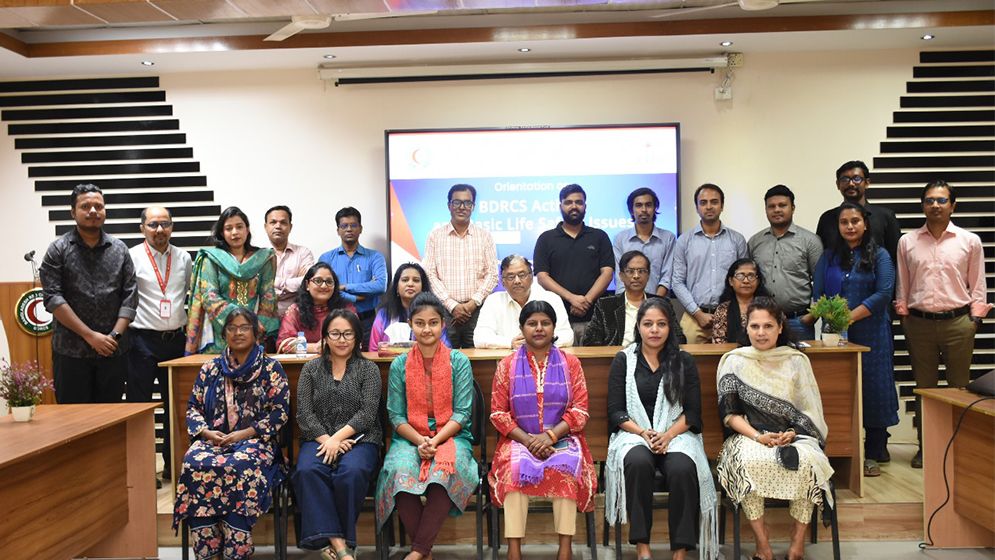 সাংবাদিকদের  প্রশিক্ষণ দিল রেড ক্রিসেন্ট