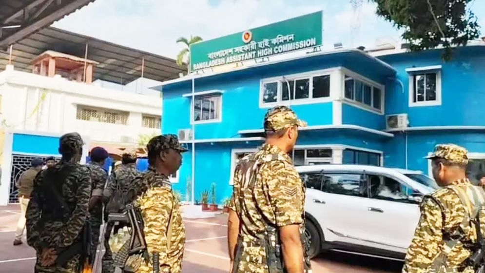 আগরতলায় বাংলাদেশ হাইকমিশনে কী ঘটেছিল?