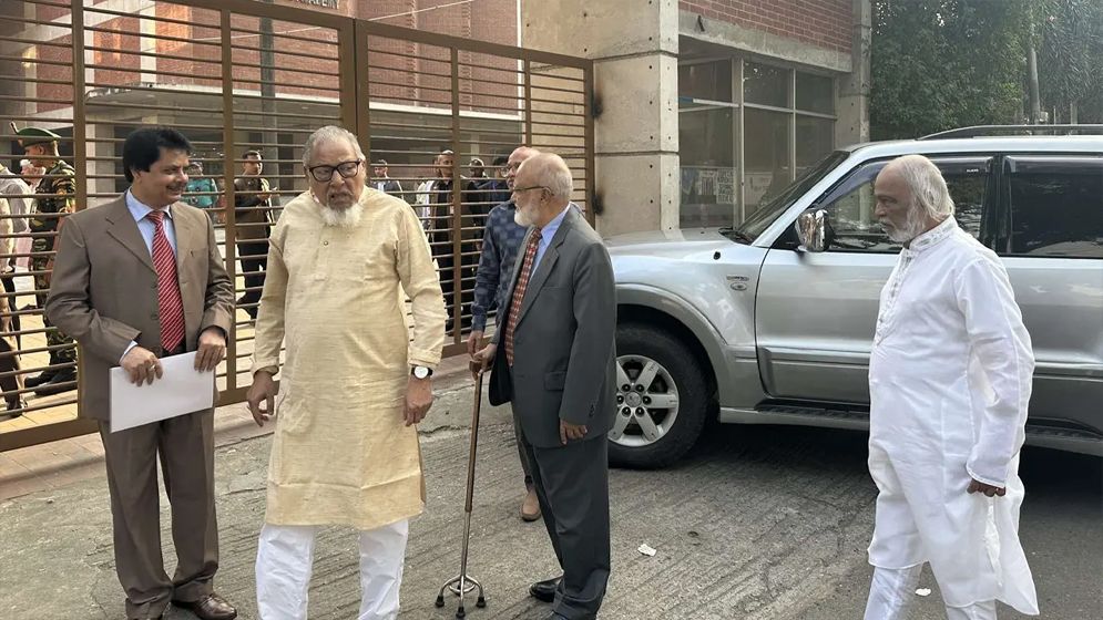সংলাপে অংশ নিতে ফরেন সার্ভিস একাডেমিতে বিএনপির প্রতিনিধি দল