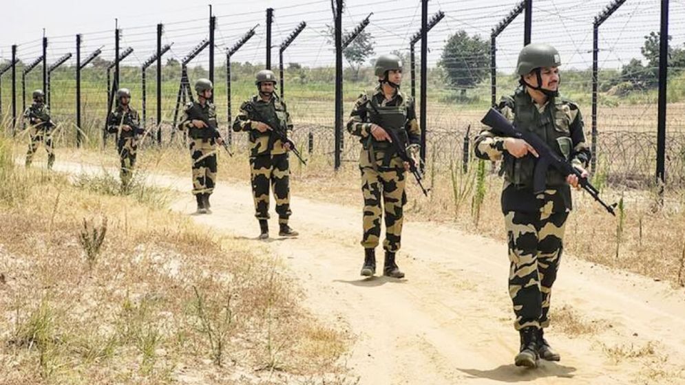 বাংলাদেশ সীমান্তে পশ্চিমবঙ্গের ৮ জেলায় নিরাপত্তা বাড়ালো ভারত