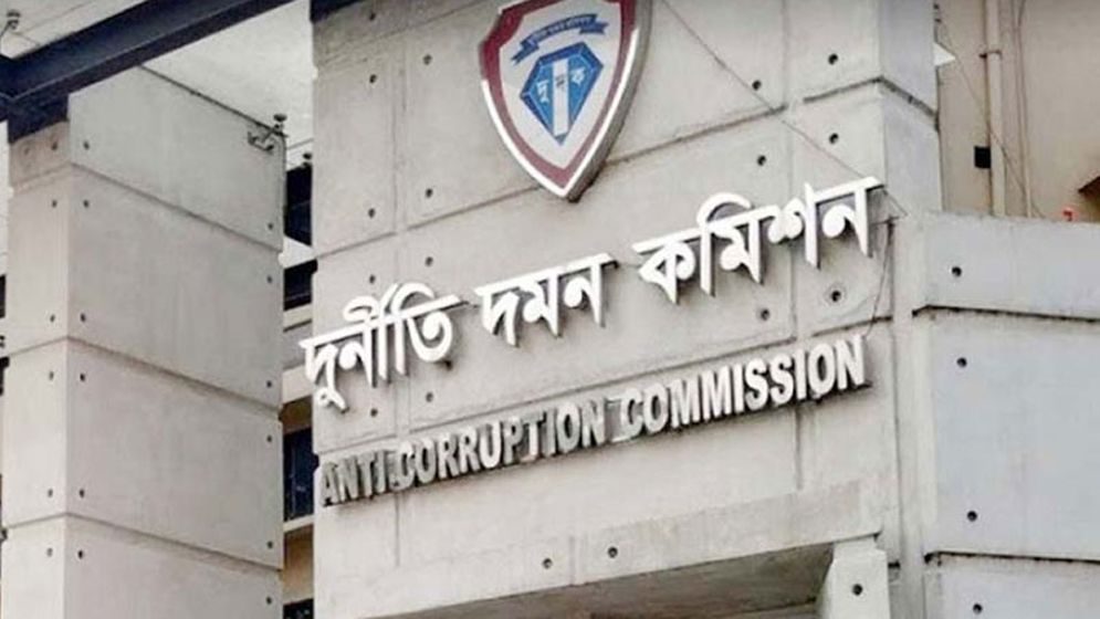 বিদেশি নাগরিকত্ব: স্বরাষ্ট্র মন্ত্রণালয় ও ইসিতে ২৪ জনের নাম পাঠাল দুদক