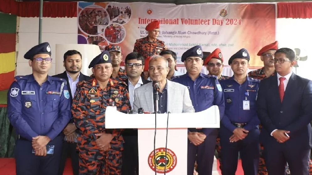 বাংলাদেশের সার্বভৌমত্বে হুমকি, যা জানালেন স্বরাষ্ট্র উপদেষ্টা