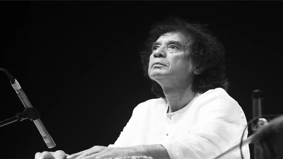 বিশ্বখ্যাত তবলাবাদক জাকির হোসেন মারা গেছেন