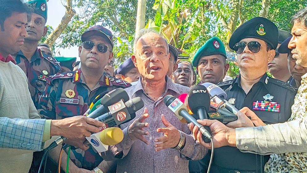 দেশের মিডিয়াকে যে সতর্ক বার্তা দিলেন স্বরাষ্ট্র উপদেষ্টা