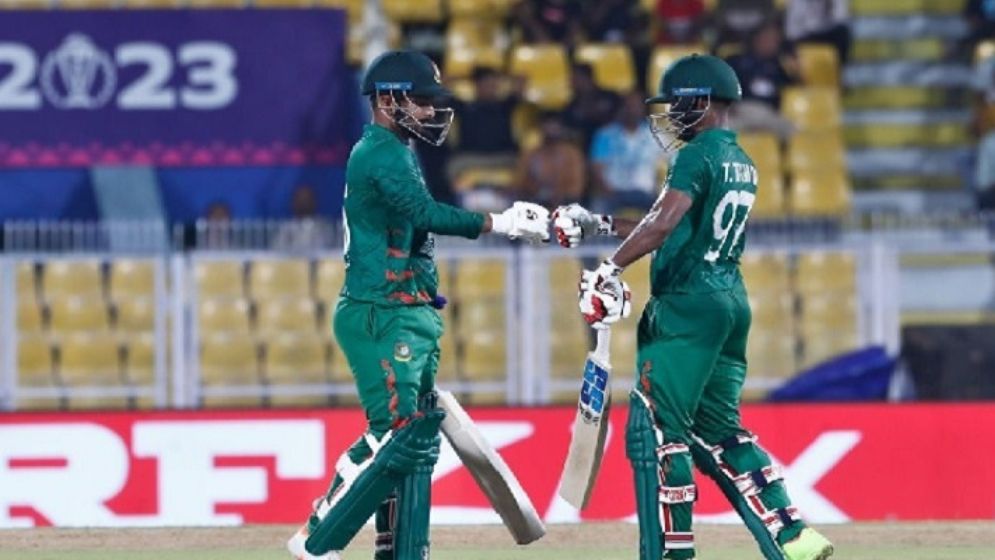 ‘ডাক’ খেয়ে ৩ বলের মধ্যে ফিরলেন লিটন–তামিম