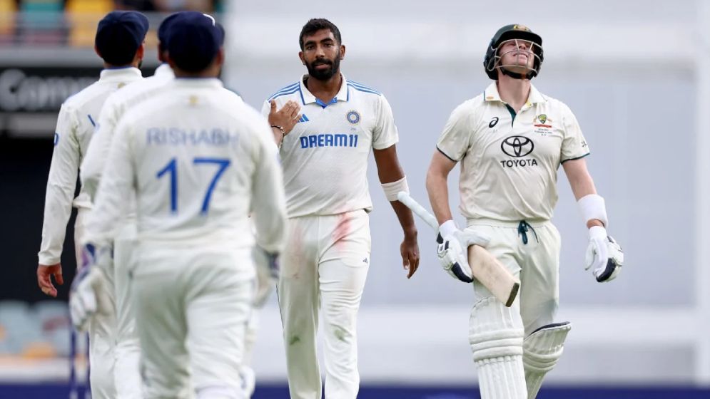 হেডের পর স্মিথেরও সেঞ্চুরি, বুমরাহর ৫ উইকেটে লড়াই জমজমাট