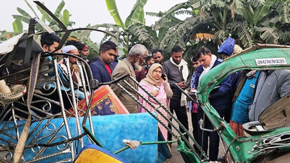 কিশোরগঞ্জে অটোরিকশা-কাভার্ডভ্যান সংঘর্ষে নারীসহ নিহত ৫