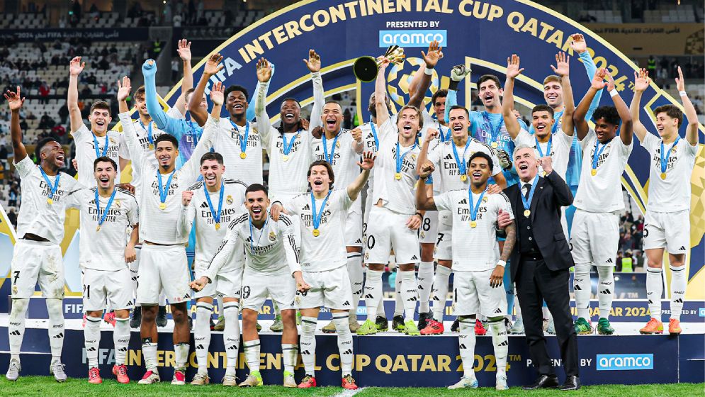 শাণিত ত্রিফলায় আন্তঃমহাদেশীয় চ্যাম্পিয়ন রিয়াল মাদ্রিদ