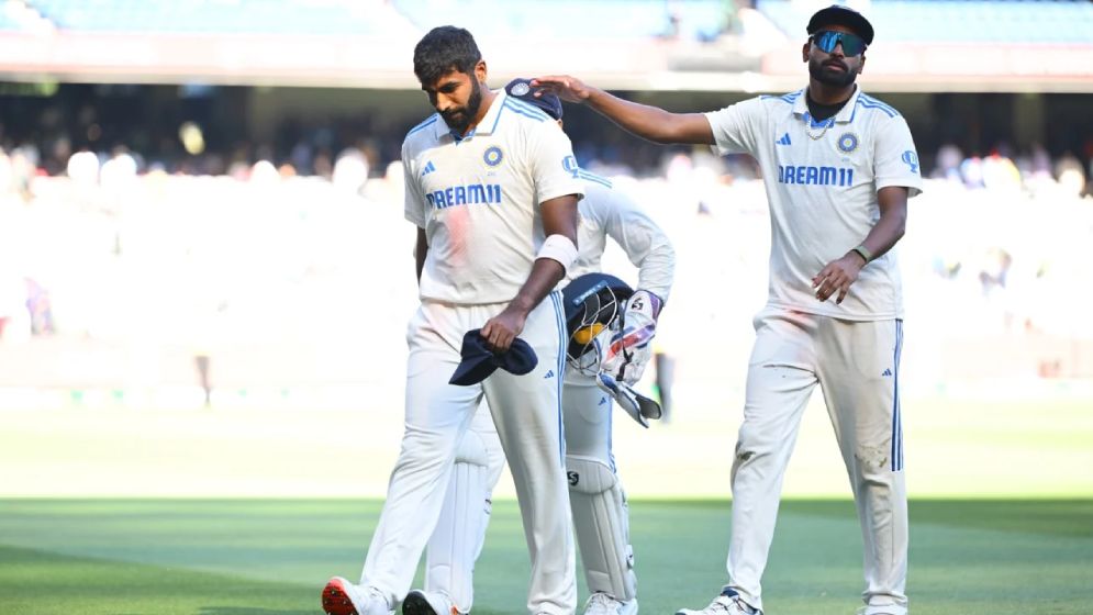 বুমরাহর রেকর্ডের দিনে ৩৩৩ রানে এগিয়ে অস্ট্রেলিয়া