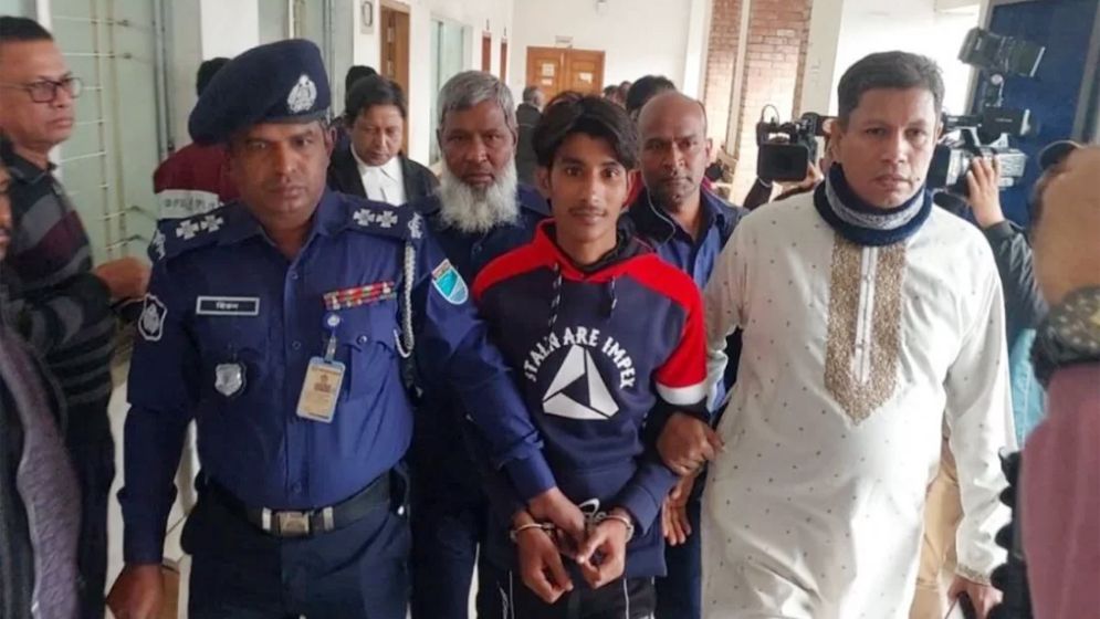 রূপালী ব্যাংকে ডাকাতি: মুমূর্ষু রোগীকে বাঁচাতে নয়, আইফোন কেনাই ছিল মূল লক্ষ্য