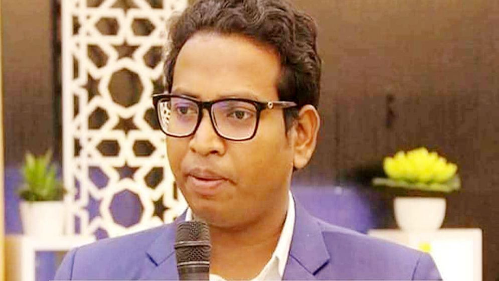 ২৫ ক্যাডার নিয়ে আপত্তিকর মন্তব্য, সিনিয়র সহকারী সচিব বরখাস্ত