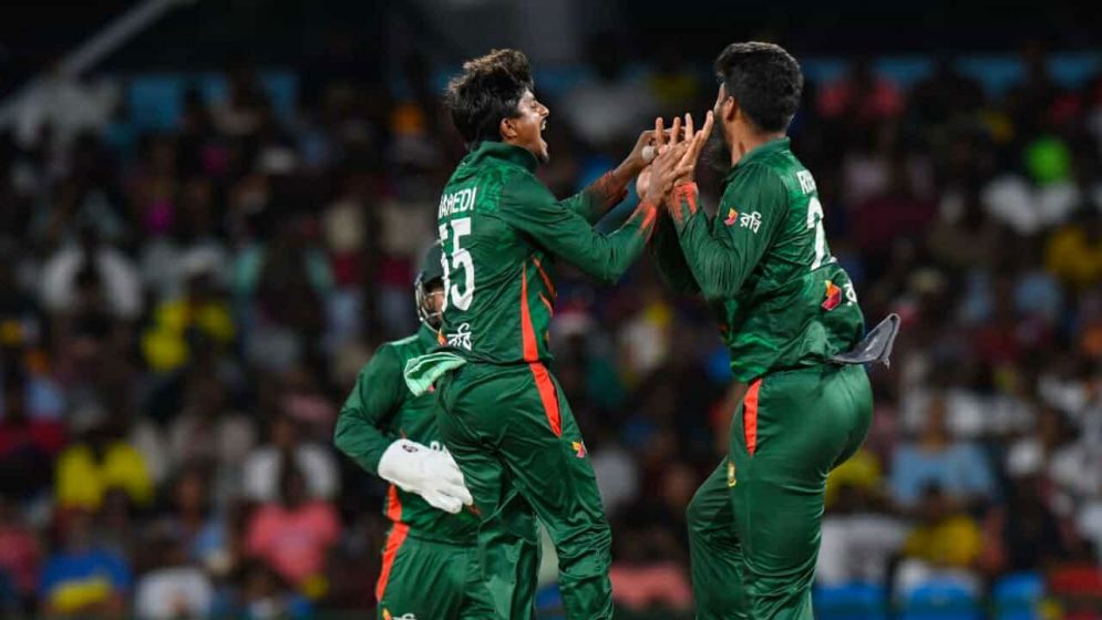 পুরান-চার্লসের বিপজ্জনক জুটি ভাঙলেন মেহেদী