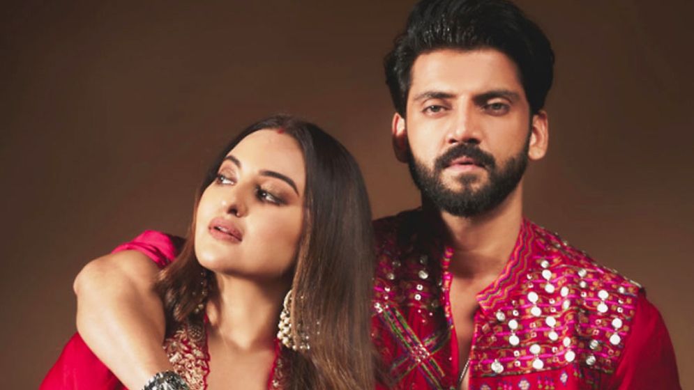 সোনাক্ষীকে নিয়ে আবেগঘন পোস্ট স্বামী জাহিরের, যা লিখলেন