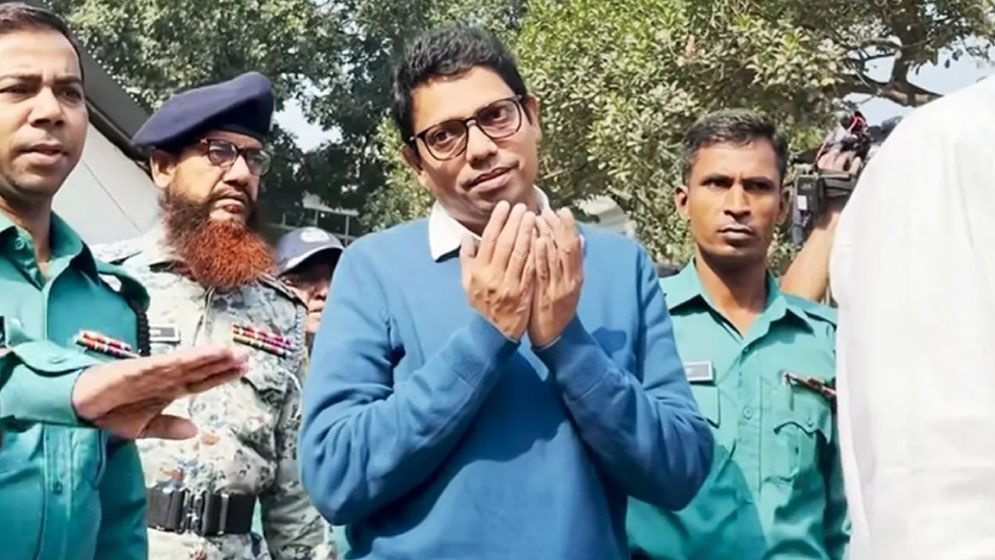 ইন্টারনেট বন্ধ নিয়ে পলককে জিজ্ঞাসাবাদের অনুমতি