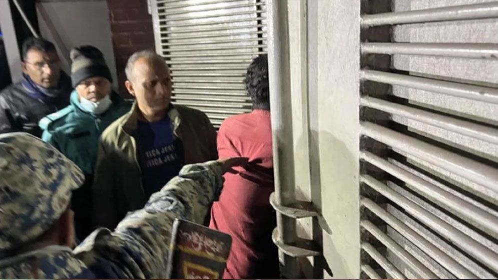 যেভাবে ধরা পড়লেন ফায়ার ফাইটারকে চাপা দেয়া ট্রাকচালক