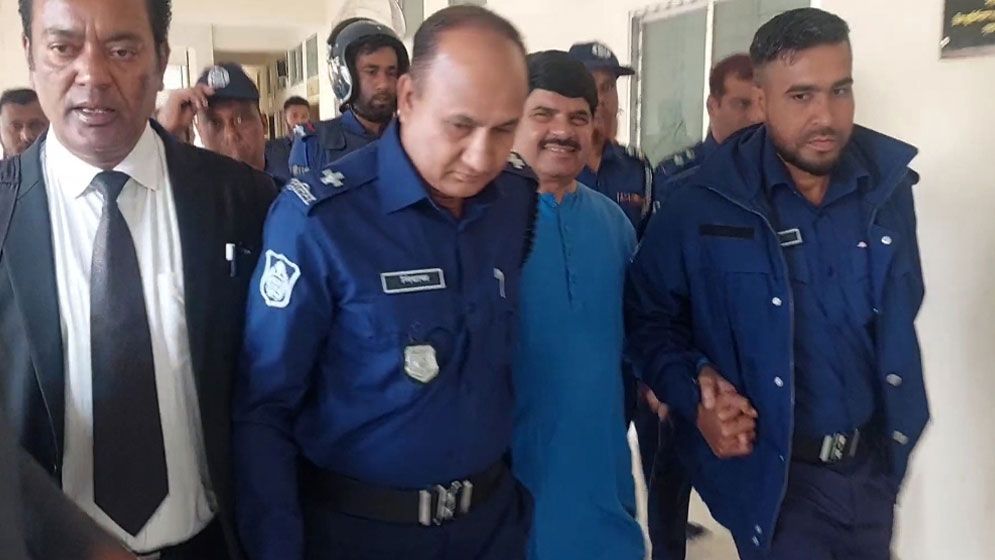 সাবেক মেয়রসহ ৫ জন কারাগারে