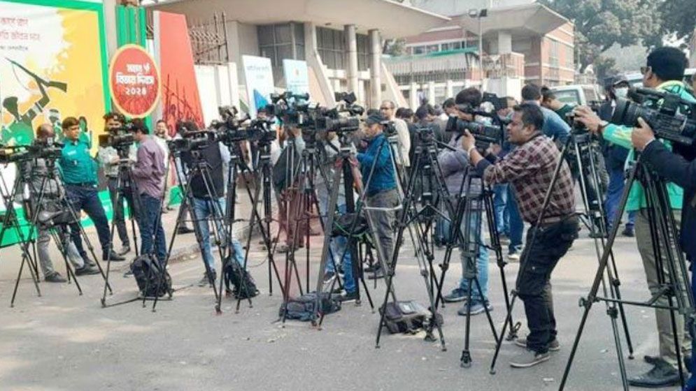 তবুও সচিবালয়ে সাংবাদিক প্রবেশের অনুমতি মেলেনি