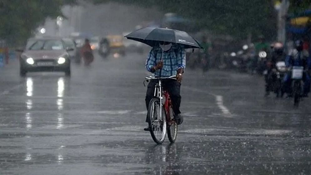 কমবে রাতের তাপমাত্রা, চার বিভাগে বৃষ্টির আভাস
