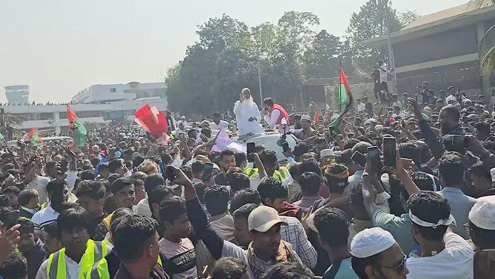 দেশে ফিরে ইসলামি দলগুলো ও আ.লীগ নিয়ে যে মন্তব্য করলেন কায়কোবাদ