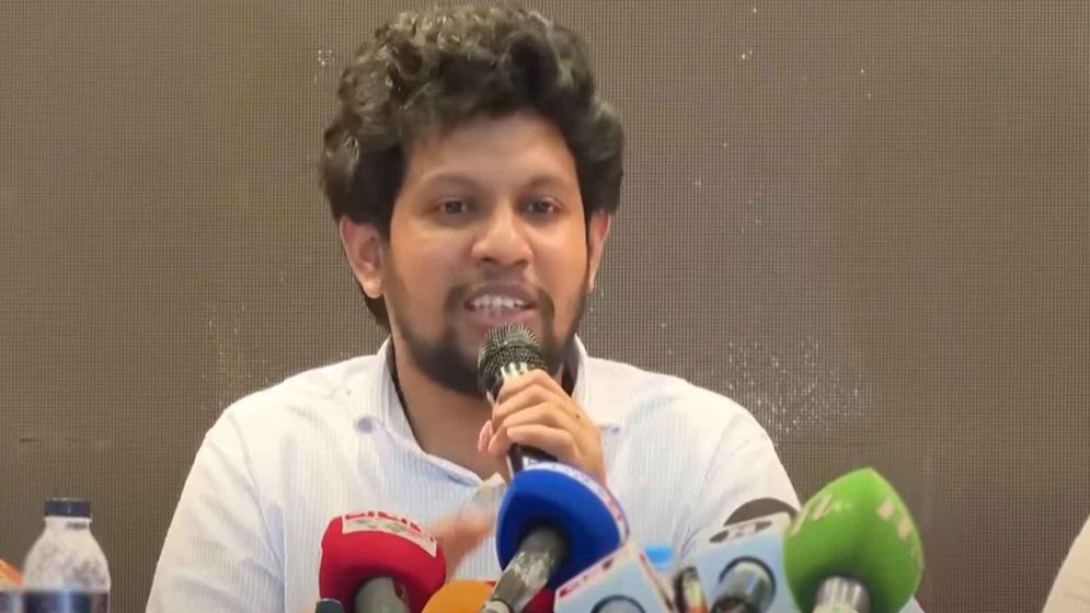 বাংলাদেশ-ভারতের সঙ্গে সম্পর্ক নিয়ে যা বললেন মাহফুজ আলম