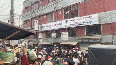 ডাকাত দলের হাতে রূপালী ব্যাংক, গ্রাহকদের জিম্মি করে টাকা দাবি