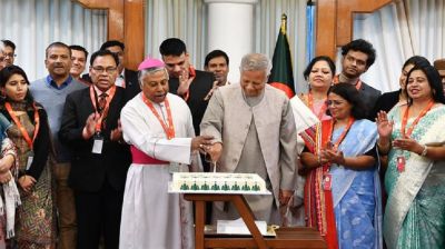 খ্রিষ্টান সম্প্রদায়সহ সবাইকে দেশের উন্নয়নে এগিয়ে আসার আহ্বান প্রধান উপদেষ্টার