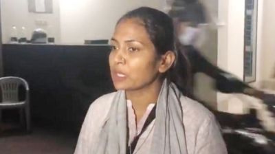 এবার ধানমন্ডি থানায় জিডি করলেন নিলা ইসরাফিল