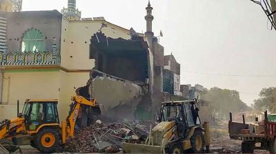 ভারতে ২০০ বছর পুরোনো মসজিদ ভাংচুর, সংখ্যালঘুদের নিরাপত্তা নিয়ে উঠছে প্রশ্ন