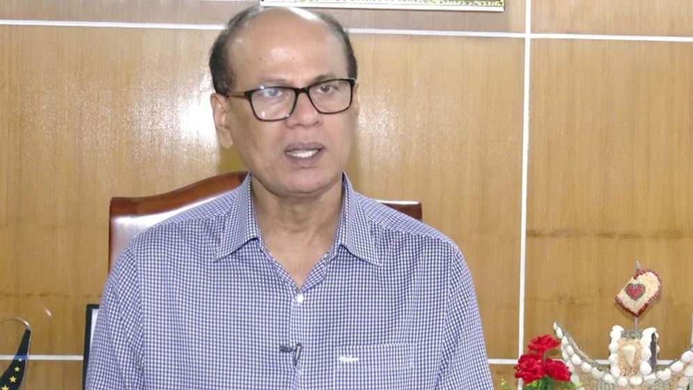 ঢাকা শিক্ষা বোর্ডের চেয়ারম্যান তপন কুমার সরকারকে ওএসডি
