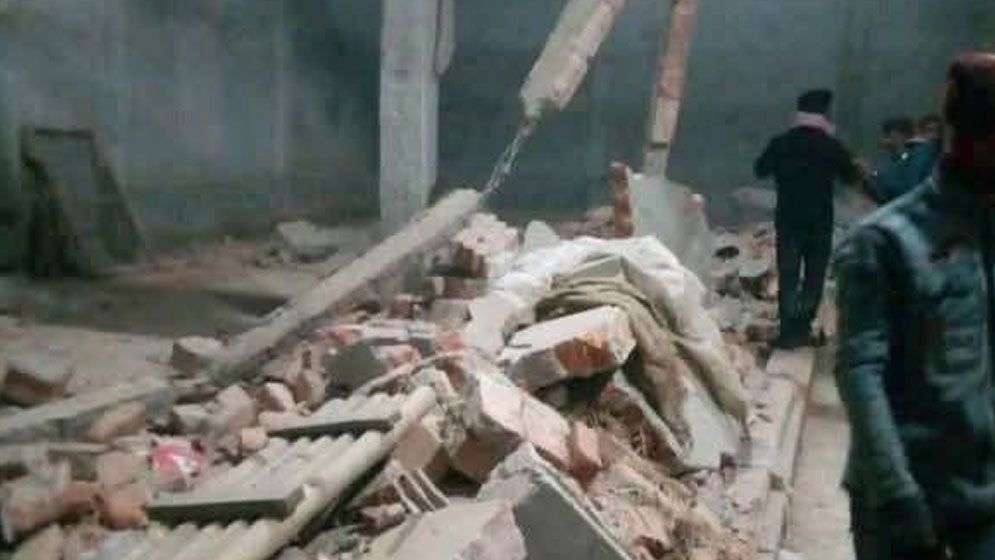 লালমনিরহাটে গোডাউনের দেয়াল ভেঙে শ্রমিকের মৃত্যু