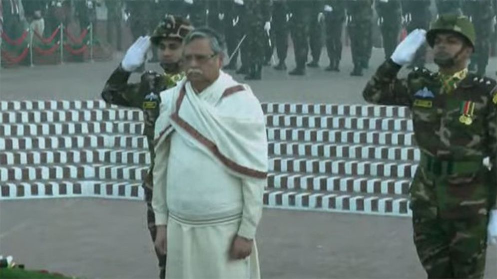 বিজয় দিবসে বীর শহীদদের প্রতি রাষ্ট্রপতির শ্রদ্ধা