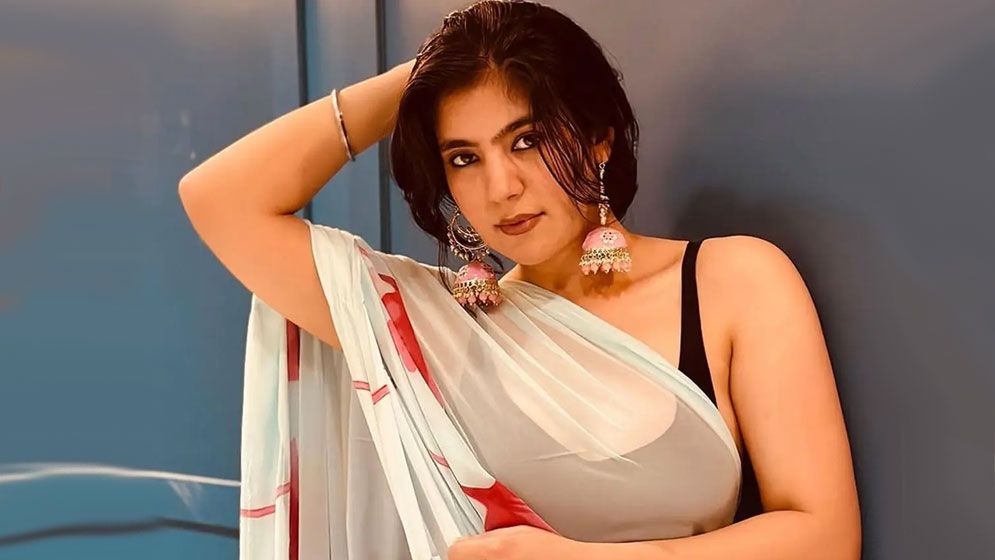 আরজে সিমরানের রহস্যজনক মৃত্যু, আত্মহত্যা নাকি অন্য কিছু?