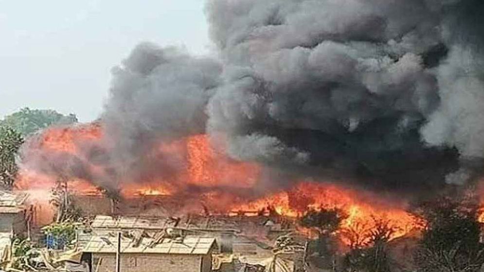 কুতুপালং রোহিঙ্গা ক্যাম্পের আগুন নিয়ন্ত্রণে, নিহত ২