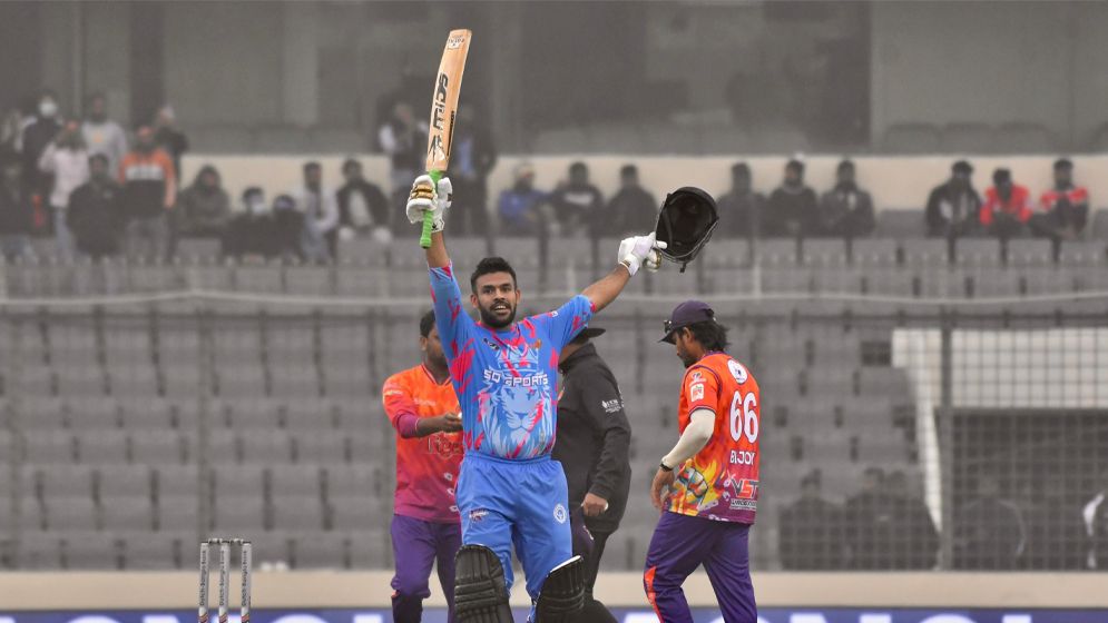 টিভিপর্দায় আজকে যত খেলা