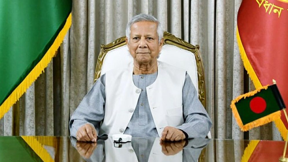 সফর শেষে দেশে ফিরলেন প্রধান উপদেষ্টা