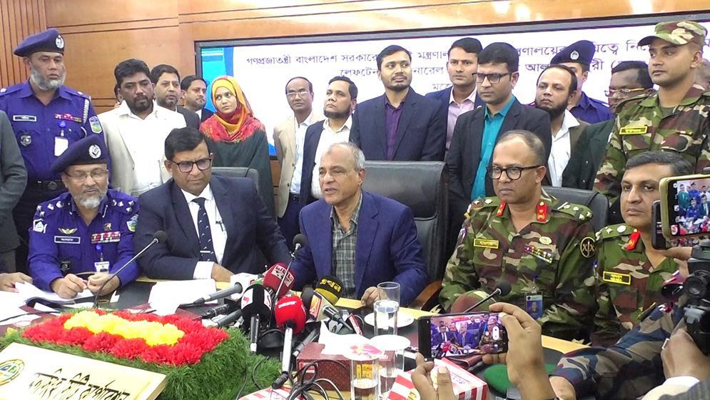 সীমান্ত পরিস্থিতি এখন স্বাভাবিক: স্বরাষ্ট্র উপদেষ্টা