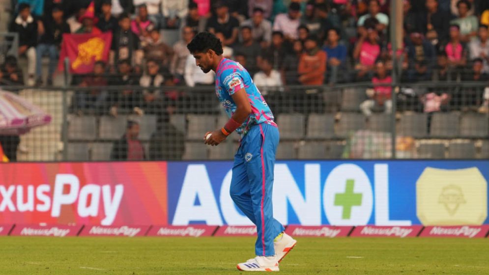 খেলার মাঝেই মায়ের মৃত্যুর খবর পেলেন খালেদ